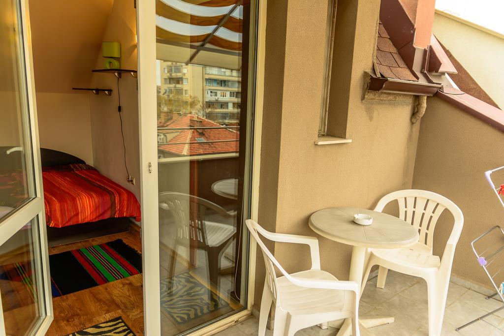 Apartment Leonardo Da Vinci Plovdiv Extérieur photo
